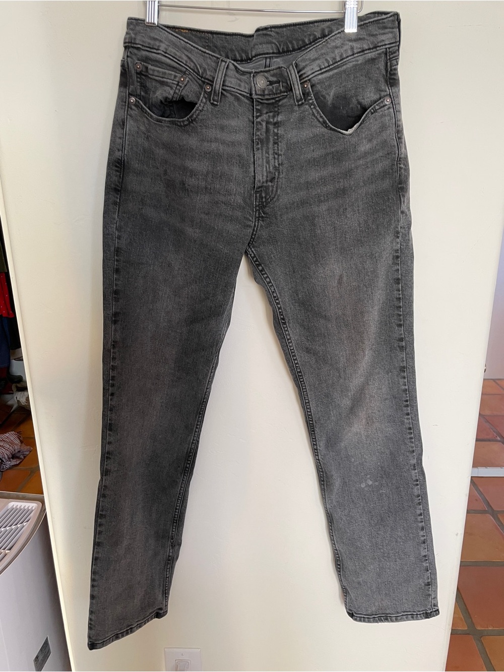 Levi’s 514 Men's Grey Straight Fit Jeans